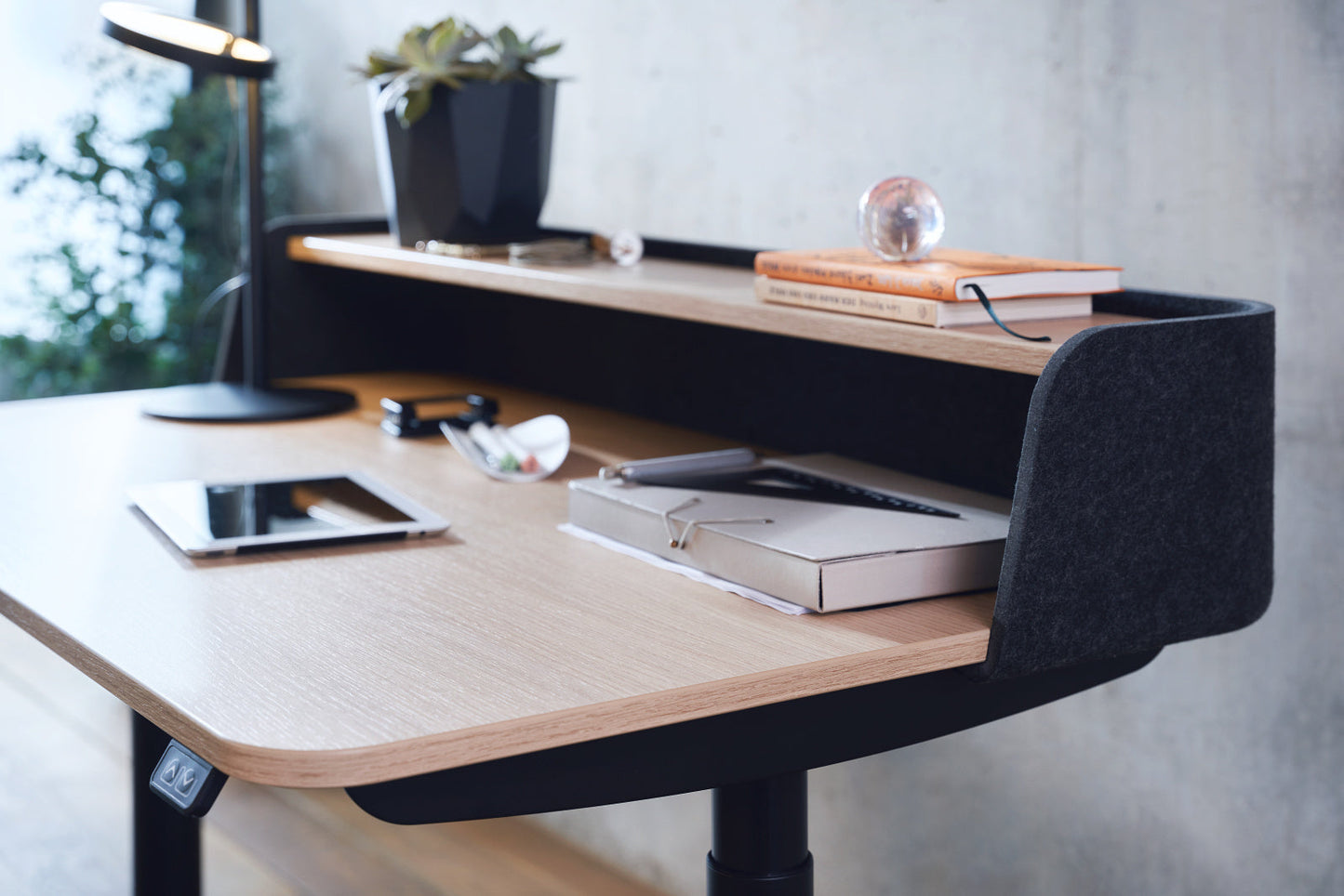 Steh-Sitz-Tisch SE Desk